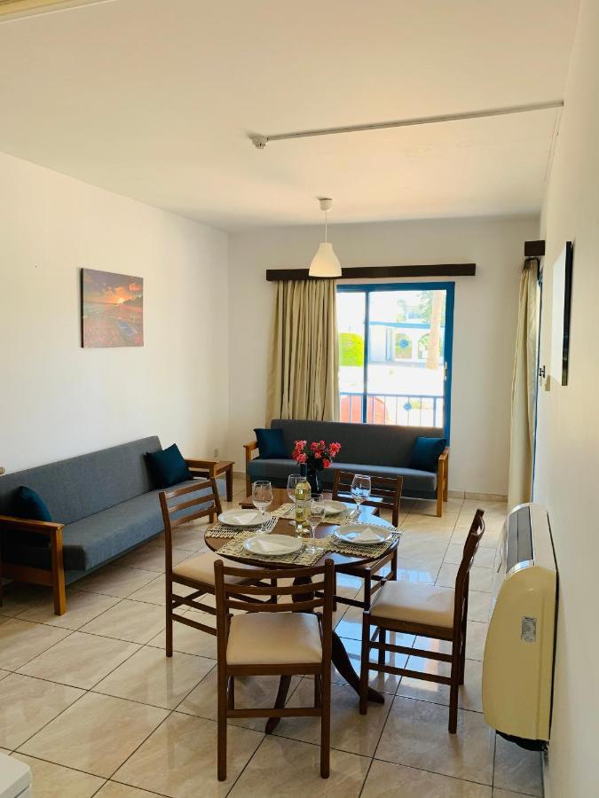 Kefalonitis Hotel Apartments Paphos Luaran gambar