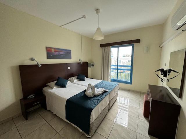 Kefalonitis Hotel Apartments Paphos Luaran gambar