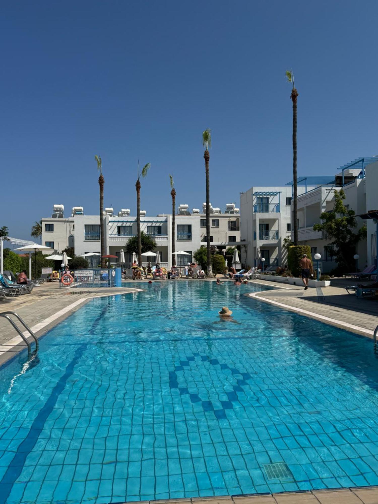 Kefalonitis Hotel Apartments Paphos Luaran gambar