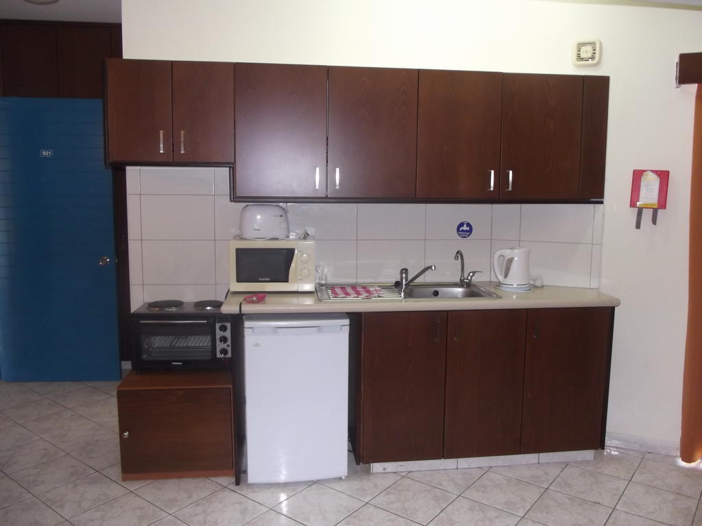 Kefalonitis Hotel Apartments Paphos Bilik gambar